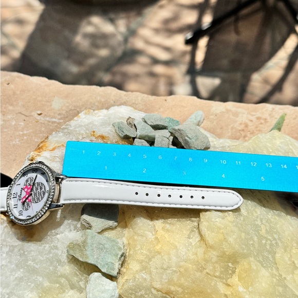 Disney Minnie Mouse with a Pink Polka Dot Bow Sparkly Watch - Picture 5 of 11